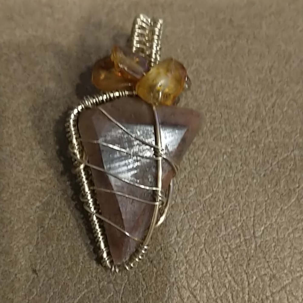 🇨🇦Beautiful Wire Wrapped Pendant - Picture 3 of 5